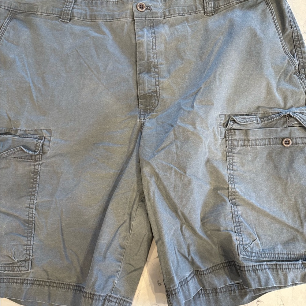 Izod Men's Slate Cargo Shorts